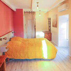 https://gite-les-lments-le-feu.hotels-rhonealpes.com