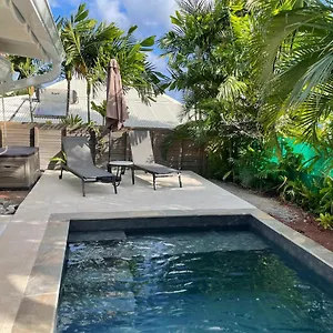 https://villa-la-tapatia.comcaribbean.com